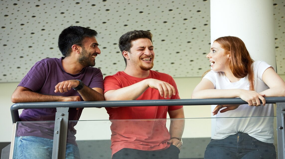 Dekoratives Bild, Campus, Studierende