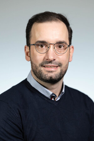 Dr. Florian Lückenbach